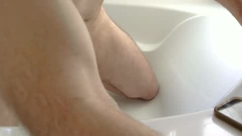 Skintrovert online show from 11-11-25, 08:42