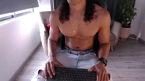 Snapshot of skull_prospect chatting on 02-16-26, 04:03 Liam Vokov online show from 02-16-26, 04:03