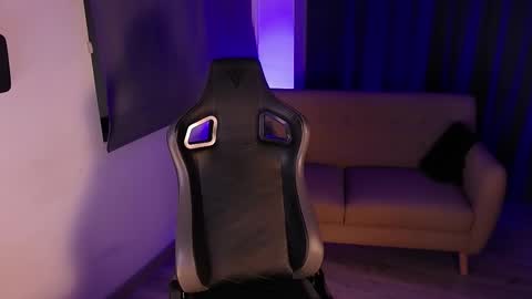 Snapshot of skull_prospect chatting on 03-03-26, 11:43 Liam Vokov online show from 03-03-26, 11:43