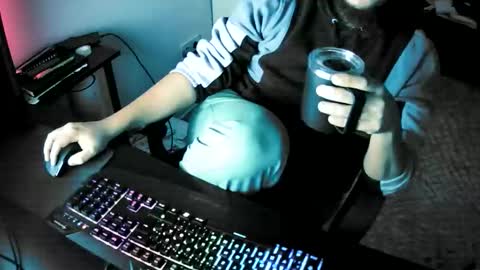 Snapshot of skullcandyyyy chatting on 03-16-26, 04:51 skullcandyyyy online show from 03-16-26, 04:51