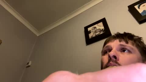Snapshot of skuzzy25 chatting on 03-10-25, 03:45 skuzzy25 online show from 03-10-25, 03:45