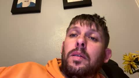 Snapshot of skuzzy25 chatting on 09-15-25, 02:22 skuzzy25 online show from 09-15-25, 02:22
