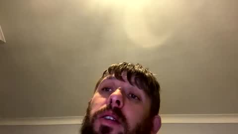 Snapshot of skuzzy25 chatting on 10-19-25, 02:01 skuzzy25 online show from 10-19-25, 02:01
