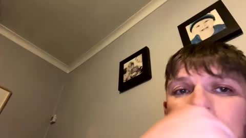 Snapshot of skuzzy25 chatting on 11-18-25, 03:56 skuzzy25 online show from 11-18-25, 03:56