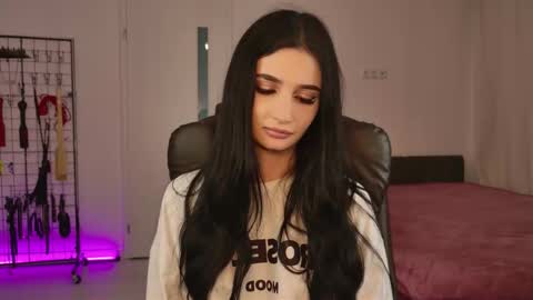 Snapshot of sky011fall chatting on 03-03-26, 07:47 Eliza online show from 03-03-26, 07:47