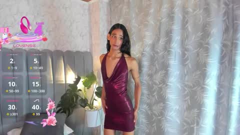 Snapshot of sky_fox_1 chatting on 10-10-25, 02:32 STIVEN online show from 10-10-25, 02:32