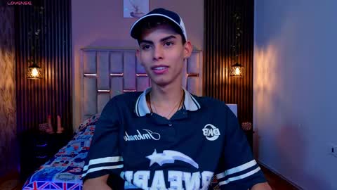 Snapshot of sky_jules chatting on 04-13-26, 01:38 Daniel online show from 04-13-26, 01:38
