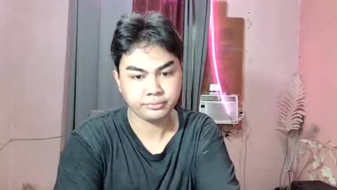 Snapshot of sky_uxxx chatting on 10-03-25, 03:36 sky_uxxx online show from 10-03-25, 03:36