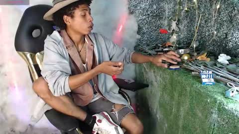 Snapshot of sky_walkerss chatting on 03-15-26, 02:28 sky_walkerss online show from 03-15-26, 02:28