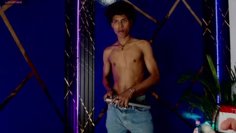 Snapshot of sky_walkerss chatting on 03-29-26, 05:57 sky_walkerss online show from 03-29-26, 05:57