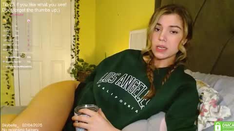 Snapshot of skybella_ chatting on 02-04-25, 04:50 Skylar online show from 02-04-25, 04:50