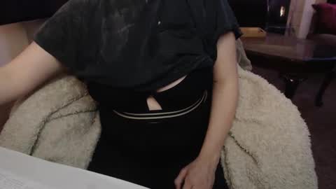 SKYLE   online show from 10-24-25, 06:54