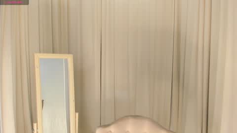 Skye online show from 02-01-25, 02:02