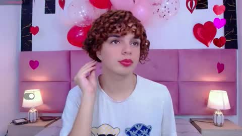 Snapshot of skyee_angel chatting on 02-15-26, 01:41 Angel online show from 02-15-26, 01:41