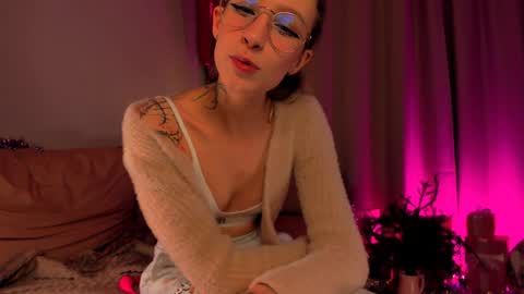    online show from 01-11-25, 01:37