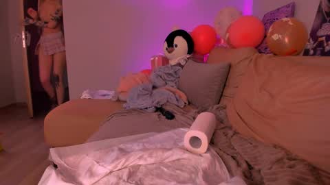    online show from 02-26-25, 04:14