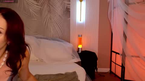 Snapshot of skyeyes__ chatting on 10-04-25, 05:22 Ann online show from 10-04-25, 05:22