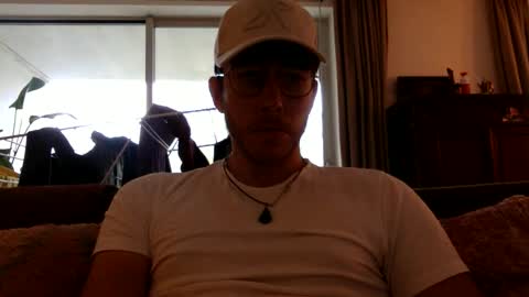 skyisthelimit1995 online show from 12-14-25, 10:09