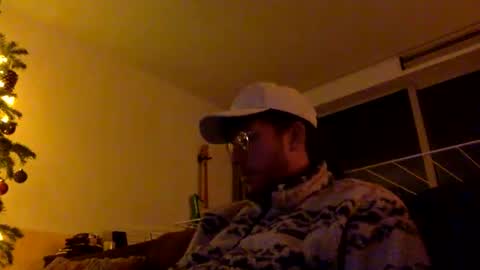 skyisthelimit1995 online show from 12-18-25, 04:57