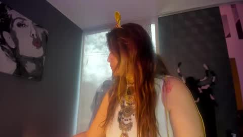 Snapshot of skylar__desire chatting on 10-14-25, 02:07 skylar__desire online show from 10-14-25, 02:07