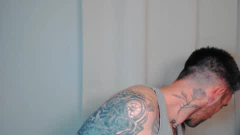 Snapshot of skylarrgrey chatting on 06-08-26, 12:03 SkylarGrey online show from 06-08-26, 12:03