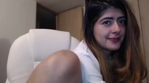 Skyler online show from 12-17-24, 04:34