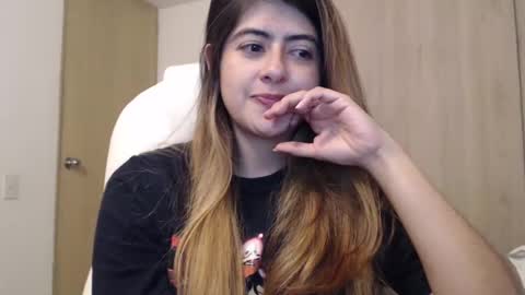Skyler online show from 12-23-24, 05:39