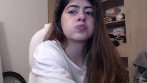 Skyler online show from 12-31-24, 04:49