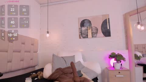    online show from 12-14-24, 03:15