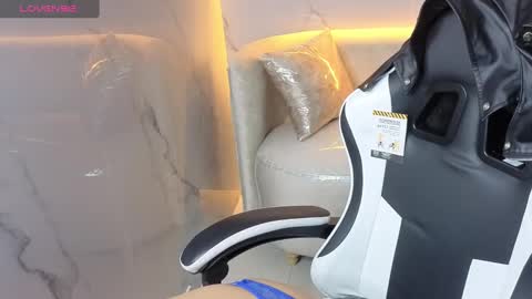 Live 800am 200pm COLOMBIAN HOUR online show from 10-14-25, 01:01