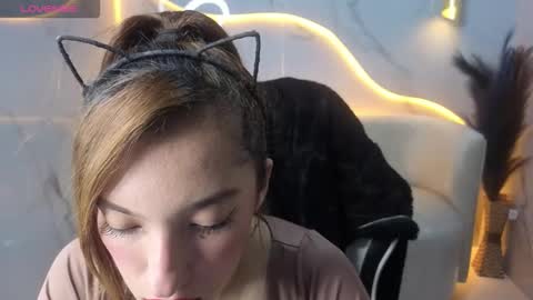 Live 800am 200pm COLOMBIAN HOUR online show from 10-25-25, 01:07