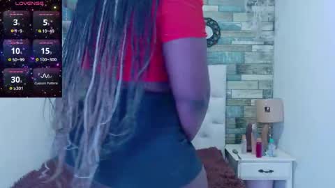 skyler_naomi online show from 05-08-26, 01:49