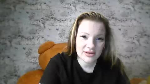 Skyler online show from 12-02-25, 03:29