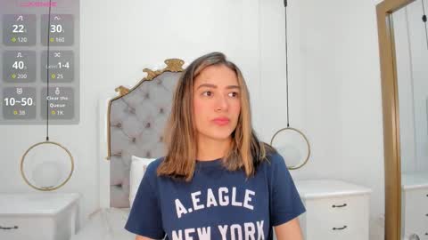 Snapshot of skylerwhite02 chatting on 03-09-26, 03:32 Skyler online show from 03-09-26, 03:32