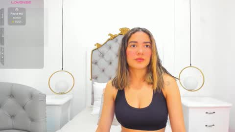 Snapshot of skylerwhite02 chatting on 03-16-26, 03:23 Skyler online show from 03-16-26, 03:23