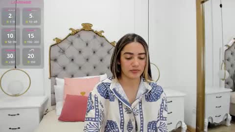 Snapshot of skylerwhite02 chatting on 03-23-26, 03:32 Skyler online show from 03-23-26, 03:32