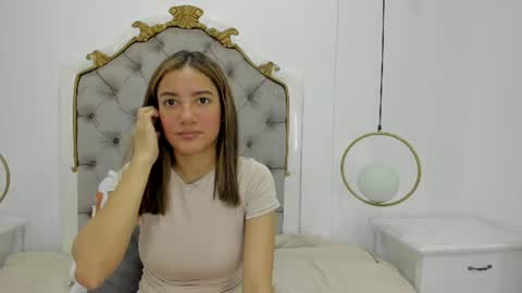 Snapshot of skylerwhite02 chatting on 07-02-26, 03:45 Skyler online show from 07-02-26, 03:45