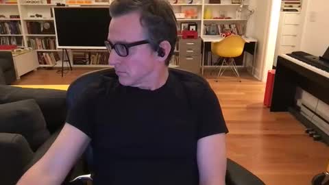 Skyline3371 online show from 12-21-25, 04:52