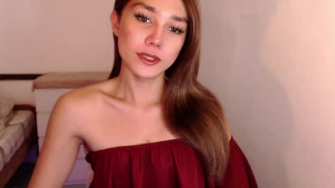 Snapshot of skyllerkent chatting on 07-25-26, 05:27 Sky online show from 07-25-26, 05:27
