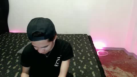 Snapshot of skyloquitexx chatting on 04-13-26, 11:16 skyler online show from 04-13-26, 11:16