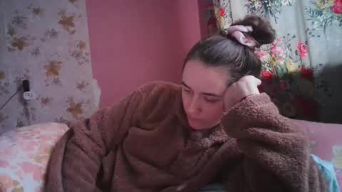 skyressie333 online show from 12-16-24, 11:22