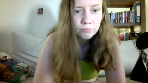 Sky Winters online show from 05-26-26, 09:00