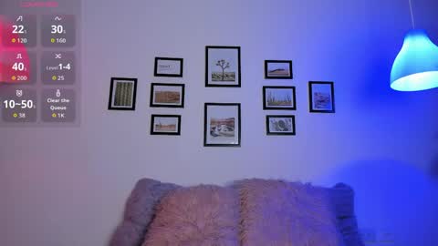 Snapshot of skyy_bloom chatting on 04-24-26, 12:18 Sky online show from 04-24-26, 12:18