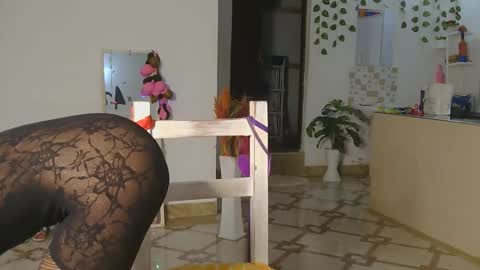 Bella online show from 10-27-25, 02:15