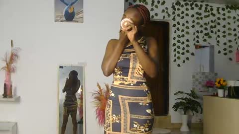 Bella online show from 06-13-26, 01:58