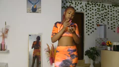 Bella online show from 06-20-26, 01:41
