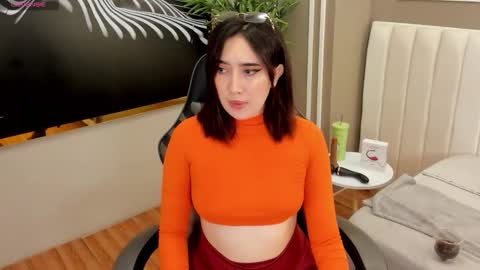 Snapshot of skyylee_ chatting on 03-28-26, 01:33 abby online show from 03-28-26, 01:33