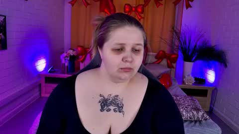 Snapshot of sladadeew chatting on 02-15-26, 09:19 Slada Deew online show from 02-15-26, 09:19