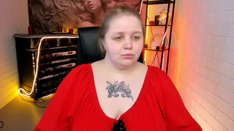 Snapshot of sladadeew chatting on 02-27-26, 09:31 Slada Deew online show from 02-27-26, 09:31