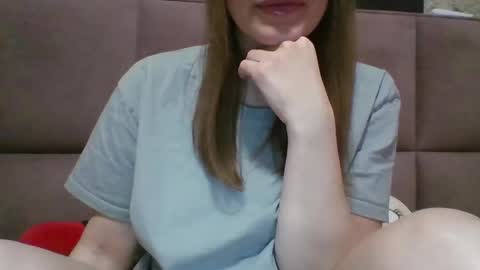 Snapshot of sladkiegubki chatting on 02-07-25, 08:11 Sladkiegubki online show from 02-07-25, 08:11